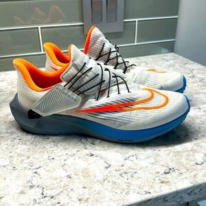 Nike Zoom  athletic shoes.. like new condition